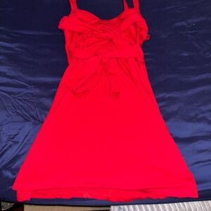 Says large but I think it’s large in juniors bc it fits me & im a women’s small